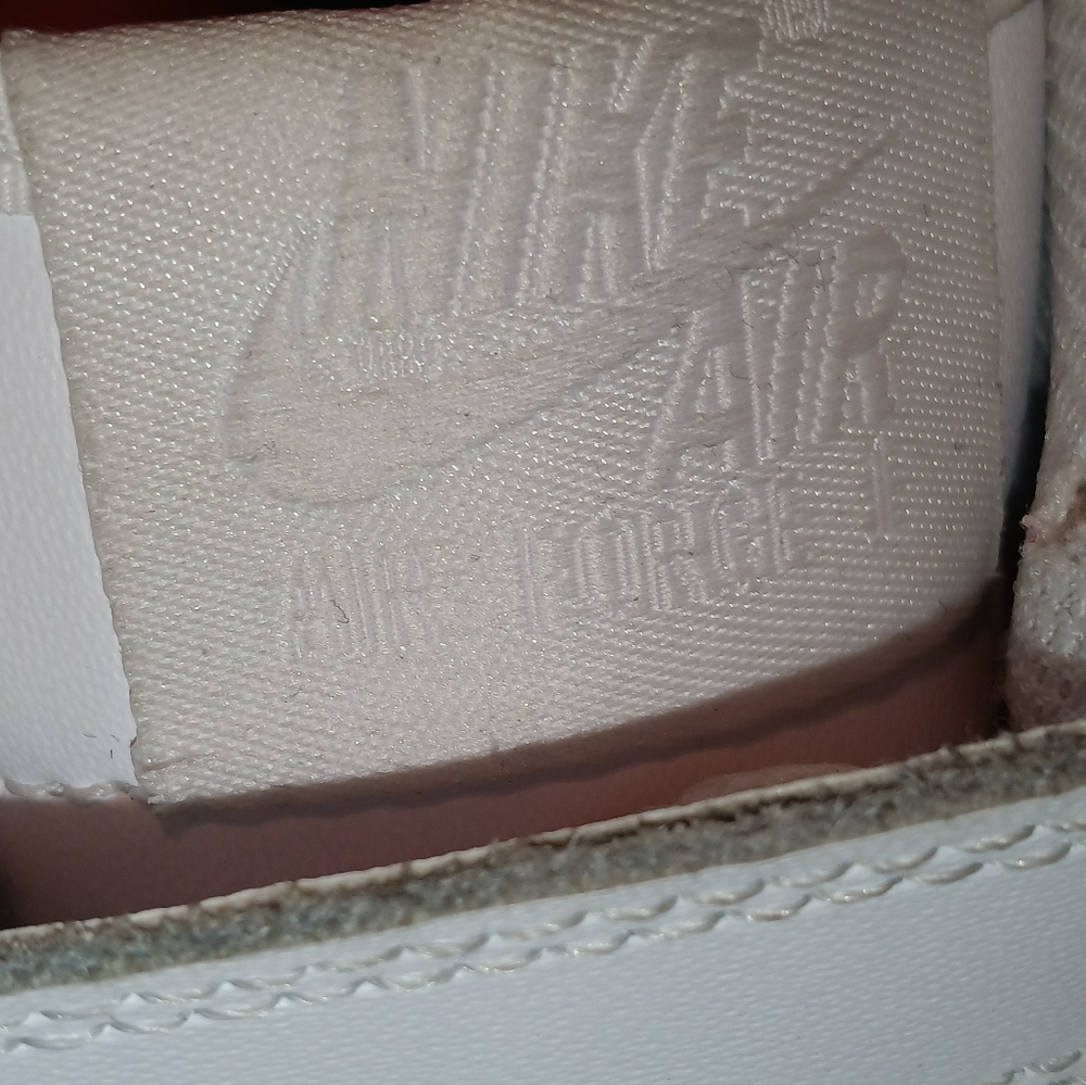 Nike Air Force 1 - Picture 5 of 8